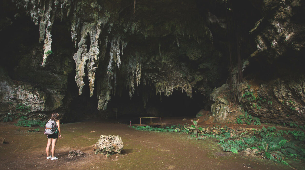 grotte reine hortense île des pins