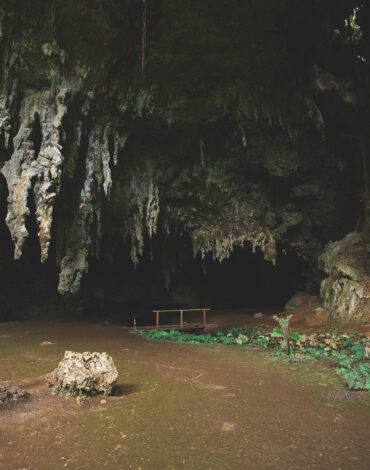 grotte reine hortense île des pins
