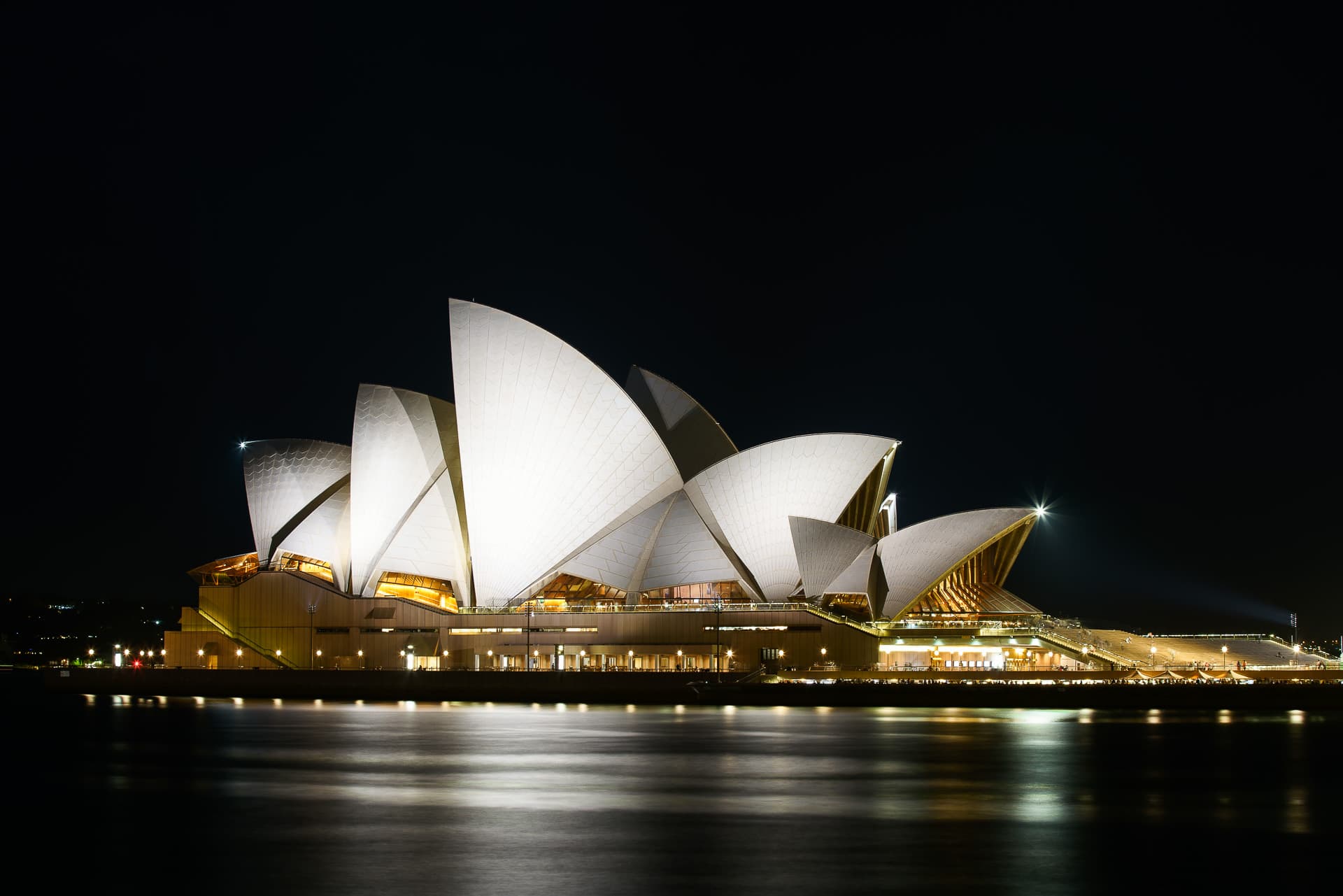 opera sydney night