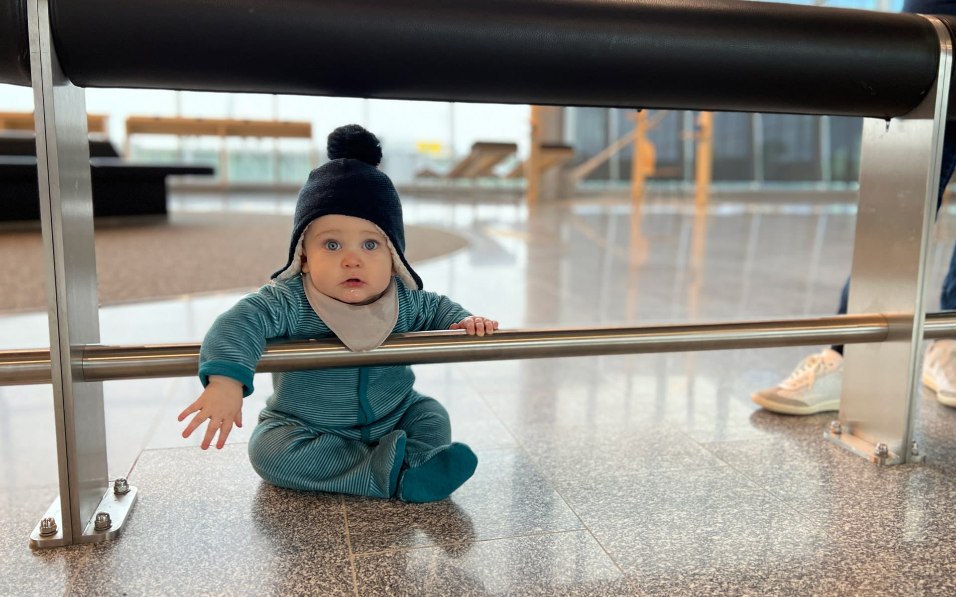 Quoi apporter lors d'un premier voyage en avion avec les enfants