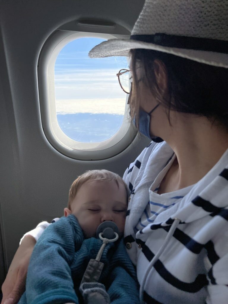 Prendre l'avion avec bébé - Rédactrice Santé Freelance